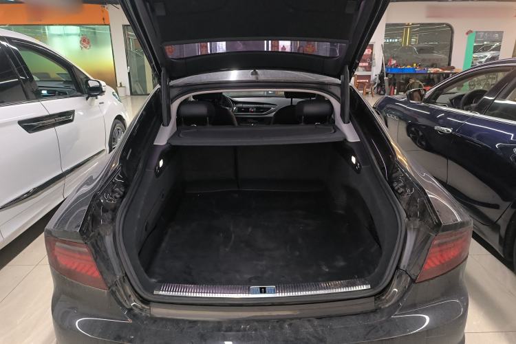 Used Audi A7 2018 35 TFSI Fashion Model Trunk