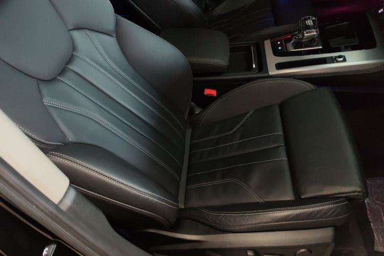 Used Audi Q5L 2022 40T Fashionable and Dynamic Model