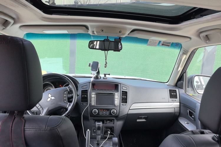 Used Mitsubishi Pajero 2014 3.0L Elite Upgrade Edition