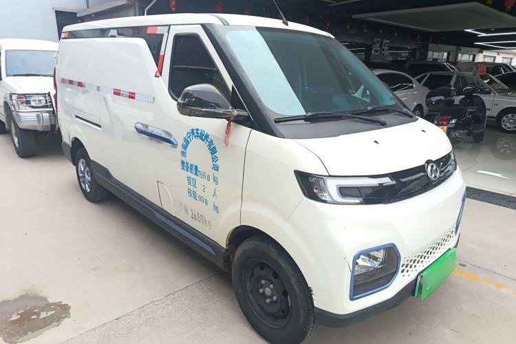 Used BAIC Changhe EV5 2019 270KM range version Front Right 45 Deg
