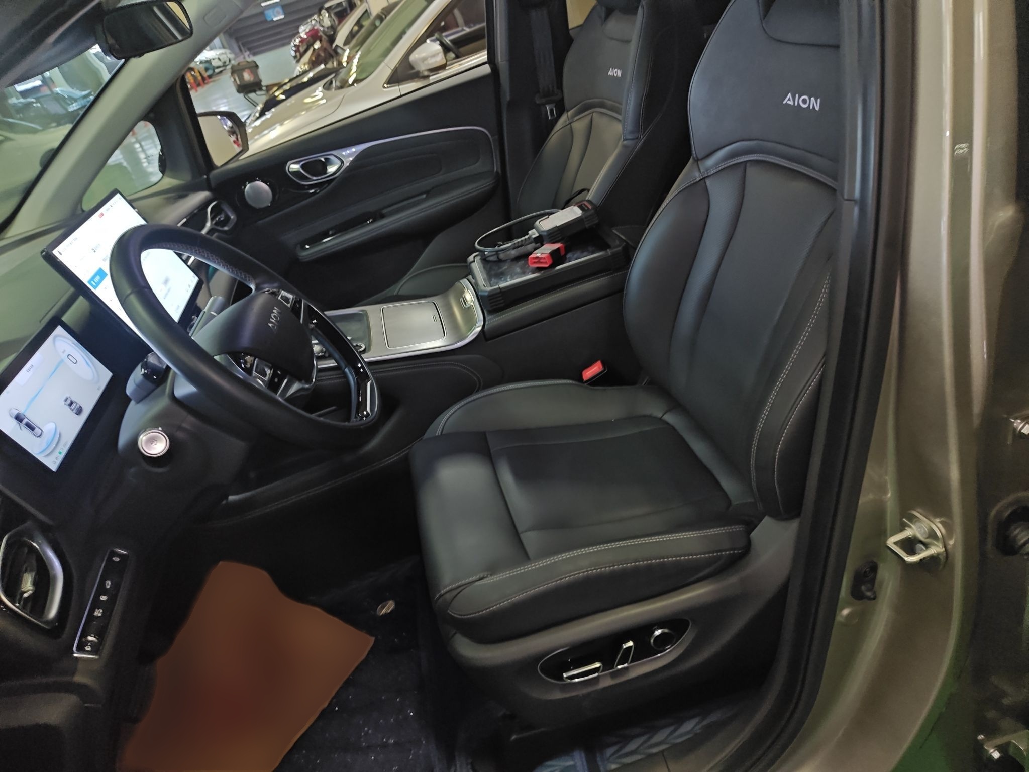 Переднее сиденье в автомобиле