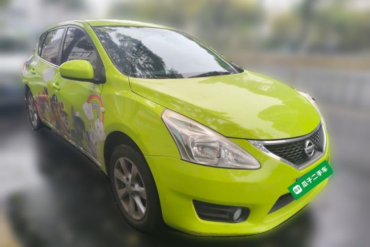 Used Nissan Tiida 2014 1.6L CVT Cool Cafe Edition Front Right 45 Deg