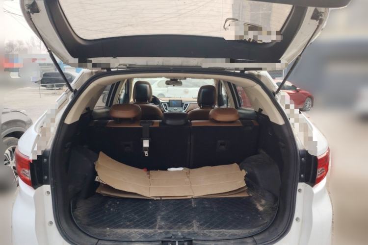 Used Soueast DX7 2018 1.5T Automatic Glory Edition Trunk