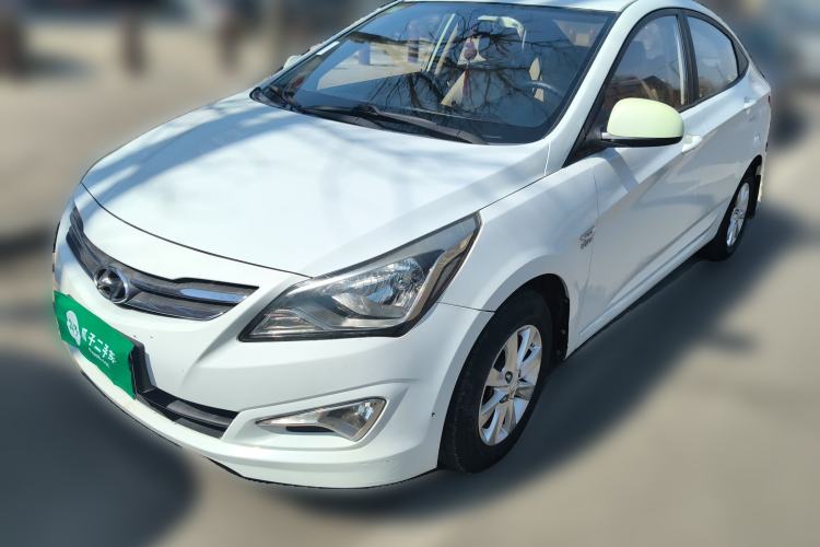 Used Hyundai Verna (older generation) 2014 1.4L Manual Smart GLS Trim