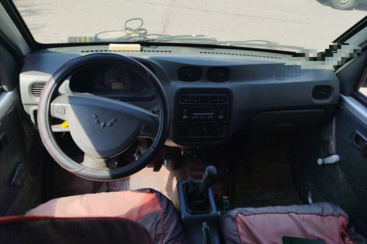 Used Wuling Zhiguang 2010 1.0L New Version Practical Edition with Short Body