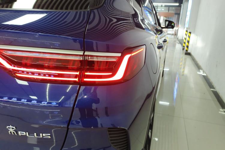 Used BYD Song PLUS New Energy 2021 DM-i 110KM Flagship PLUS Right Rear Taillight