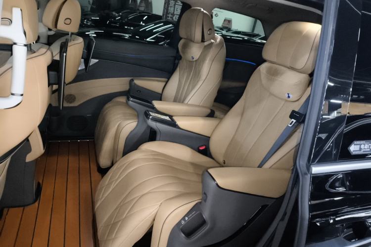 Used Denza D9 2022 DM-i 970 Four-Wheel Drive Flagship Model