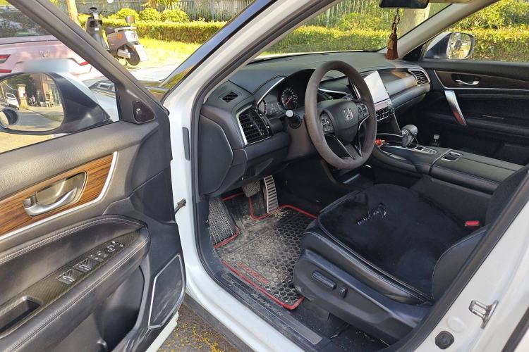 Used Honda Avancier 2017 240TURBO Two-Wheel Drive Elite Edition