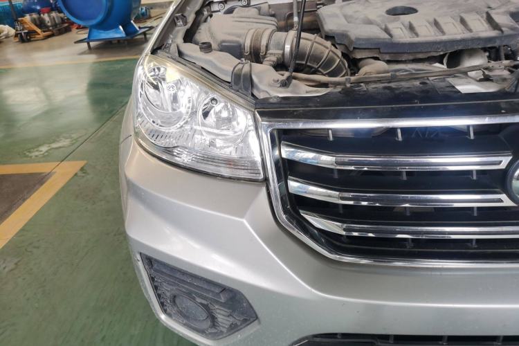 Used Great Wall Wingle 5 2017 2.0T European Version Diesel Two-Wheel Drive Advanced Large Double-Cab GW4D20E