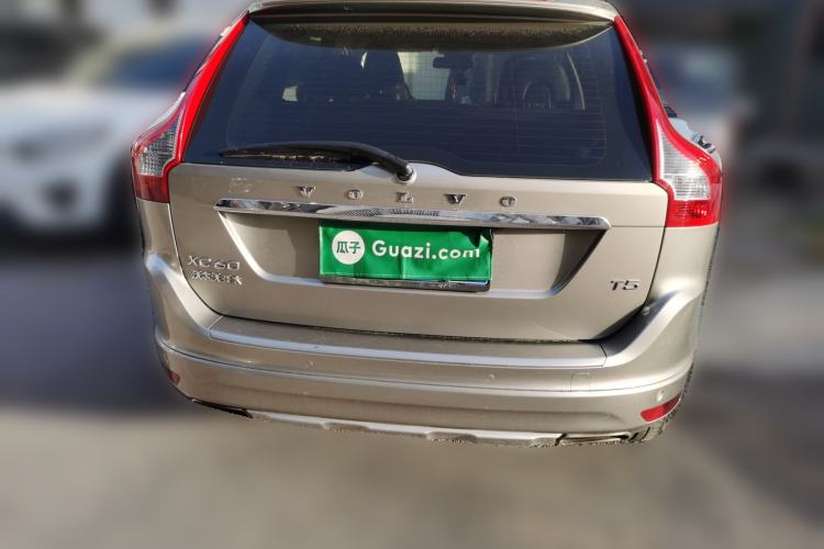 Used Volvo XC60 2015 T5 Smart Upgrade Model
