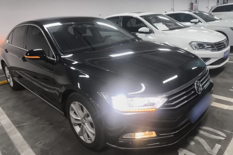 Used Volkswagen Magotan 2017 380TSI DSG Luxury Model