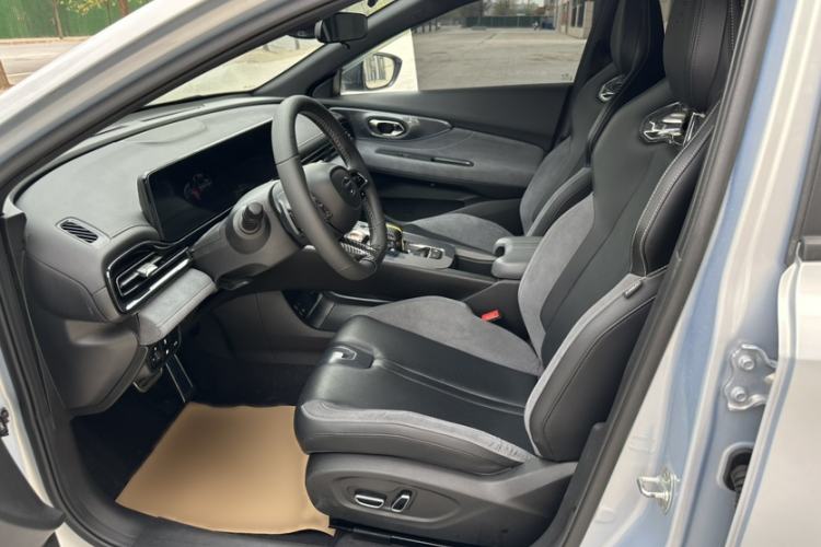 Used GAC Trumpchi EMPOW 2023 400T Automatic R PRO
