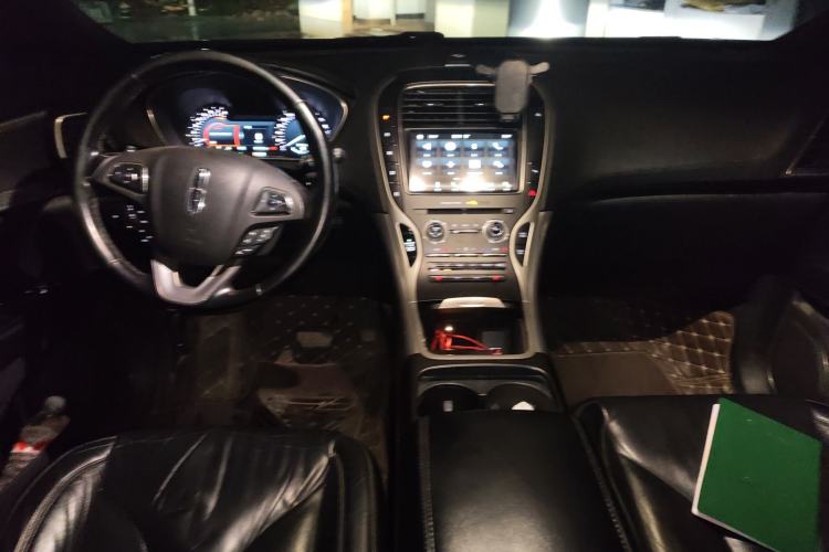 Used Lincoln MKX 2017 2.0T Two-Wheel Drive Deluxe Edition
