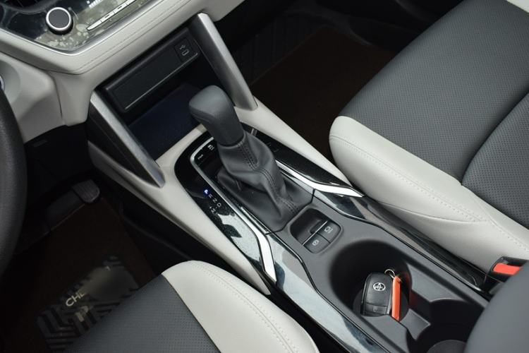 Used Toyota FRONTLANDER 2023 2.0L CVT Luxury Edition
