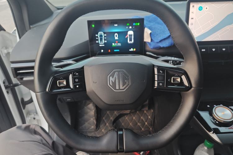 Used MG 4 EV 2022 425 km Luxury Edition