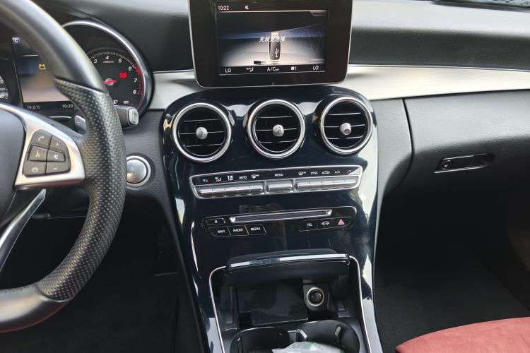 Used Mercedes-Benz C-Class 2017 Restyled C 200 Sport Edition Interior 3