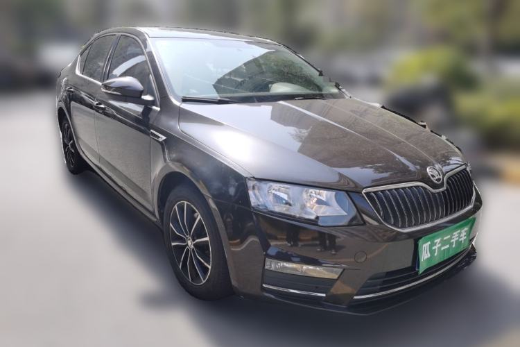 Used Skoda Octavia 2017 1.6L Manual Smart Drive Edition