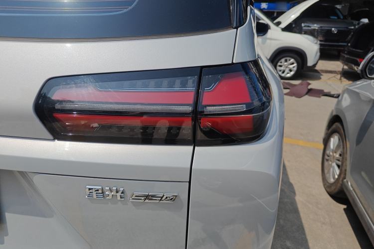Used Wuling Xingguang 560 New Energy 2026 Model, Pure Electric, 500 km, Luxury Version Right Rear Taillight