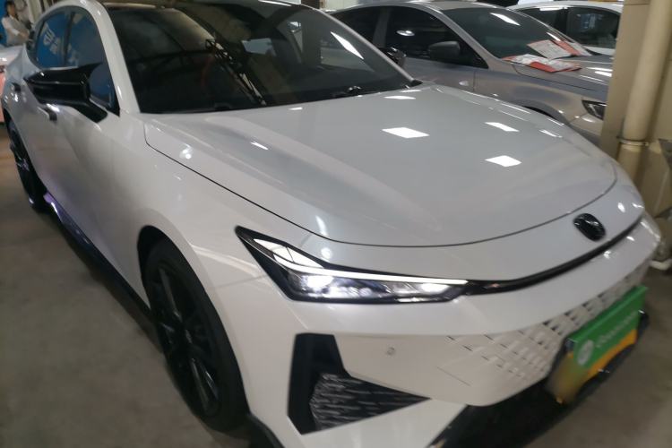 Used CHANGAN UNI-V 2024 1.5T Prestige Sport Edition
