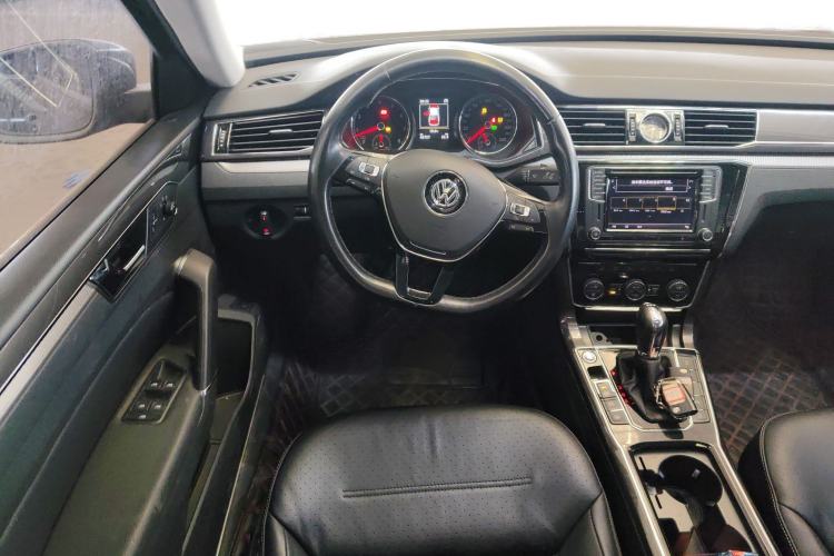 Used Volkswagen Passat 2017 330TSI DSG Prestige Edition