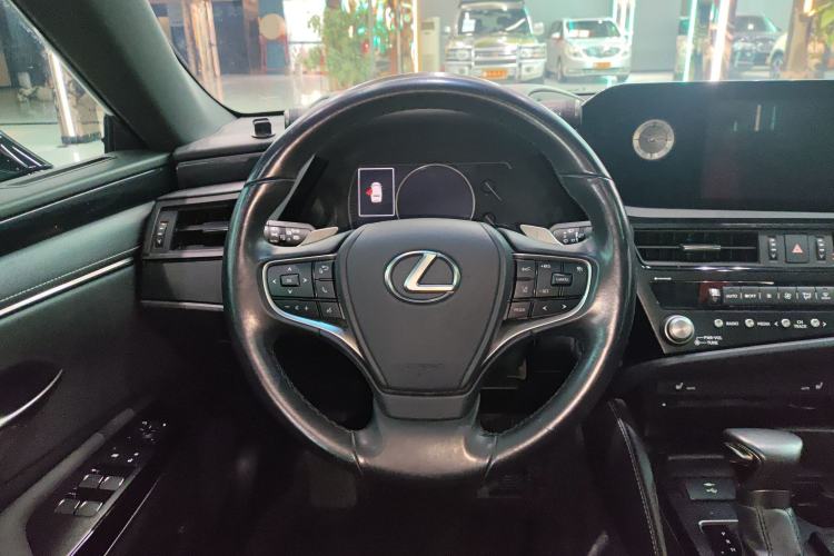 Used Lexus ES 2021 200 Excellence Edition