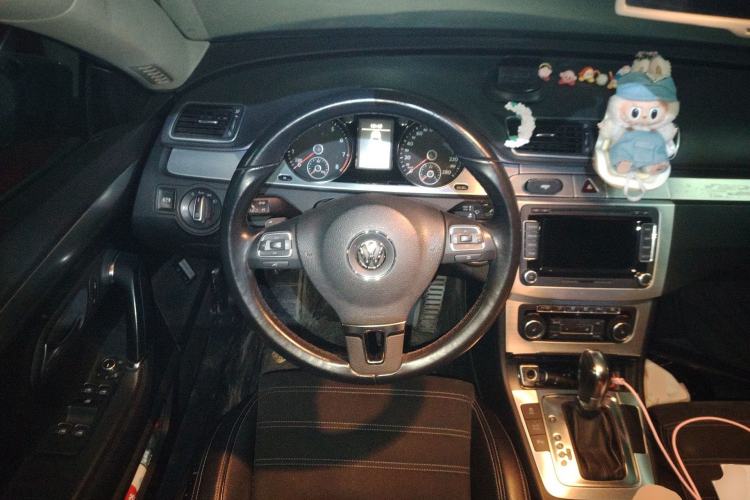 Used Volkswagen FAW-Volkswagen CC 2011 1.8TSI Luxury Model Steering Wheel