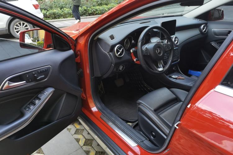 Used Mercedes-Benz GLA 2016 GLA 200 Fashion Model