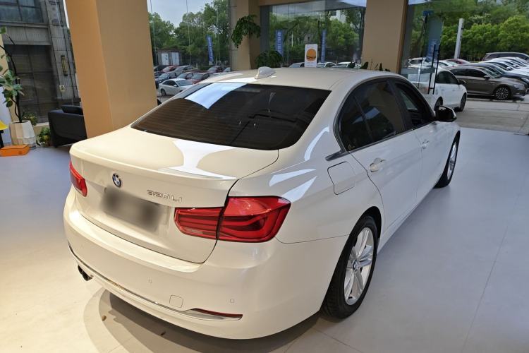 Used BMW 3 Series 2017 320Li Fashion Model Rear Right 45 Deg