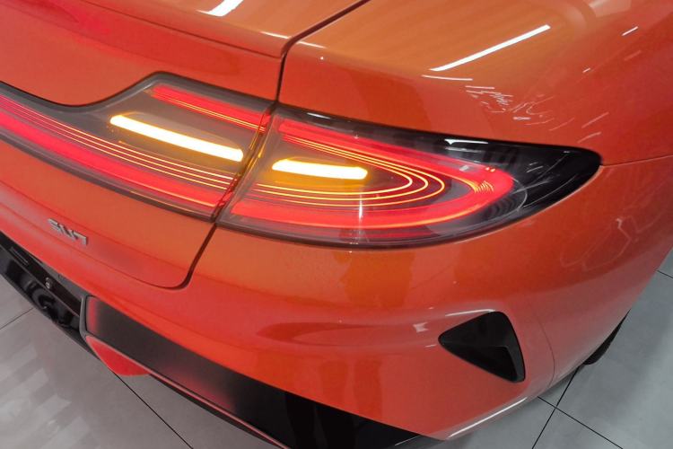 Used Xiaomi Auto SU7 2024 Four-Wheel Drive Ultra-Long Range Advanced Intelligent Driving Max Edition Right Rear Taillight