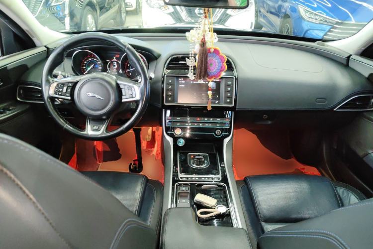 Used Jaguar XE 2018 2.0T 200 PS Two-Wheel-Drive R-Sport Sport Edition