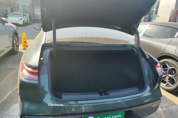 Used Geely Galaxy Galaxy 8 2025 130km EM-P Starship Edition