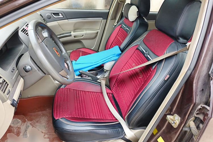 Used Geely Auto Classic Emgrand 2010 Sedan 1.8L Manual Luxury Model
