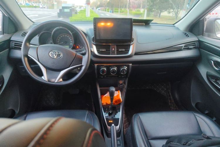 Used Toyota YARiS L Zhi Xuan 2020 X-Trail X 1.5L CVT Luxury Edition Center Console