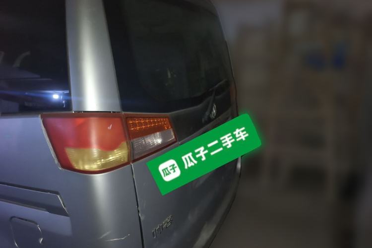 Used Dongfeng Shuaike 2014 1.6L Manual Comfort 7-Seater China IV Standard
