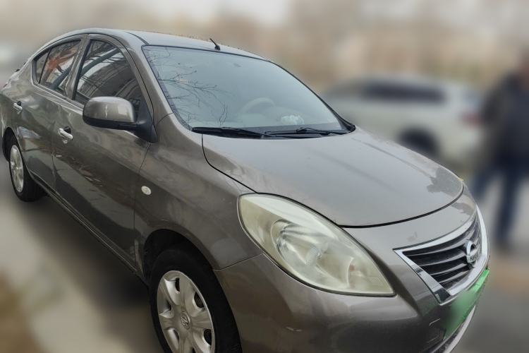 Used Nissan Sunny 2011 1.5XE CVT Comfort Edition Front Right 45 Deg