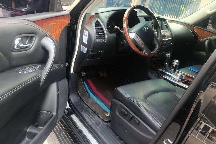 Used Infiniti QX80 2016 5.6L 4WD
