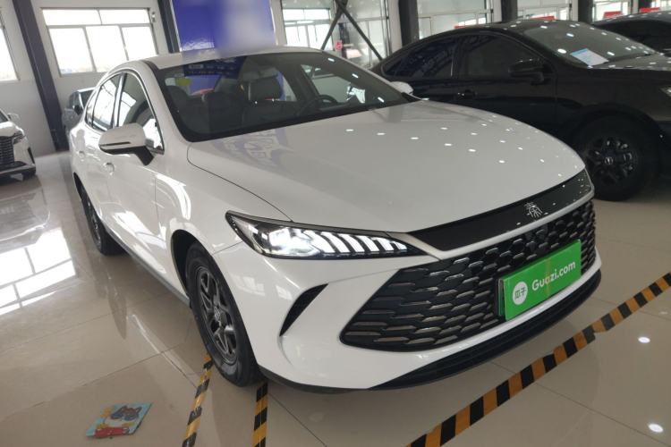 Used BYD Qin PLUS 2025 DM-i Smart Drive 55KM Leading Model
