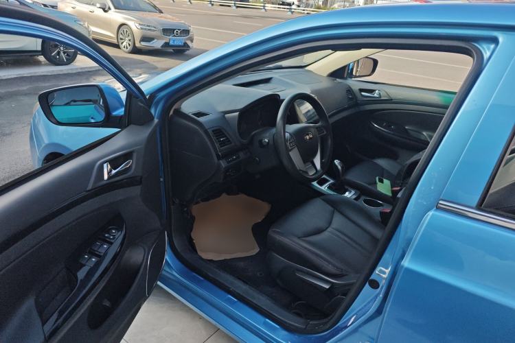 Used BYD e5 2017 300 Prestige Edition Driver Seat