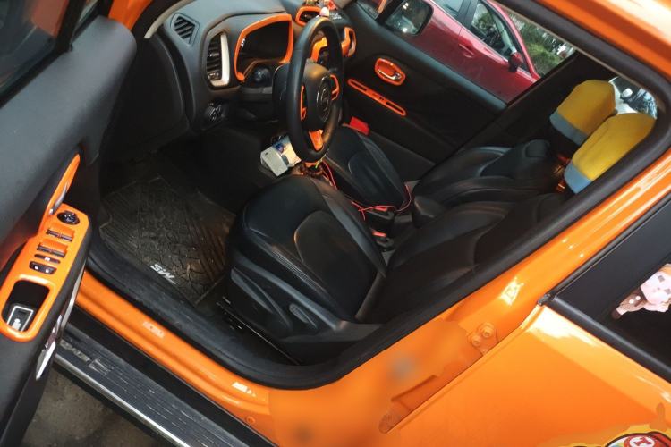 Used Jeep Renegade 2018 Connected Large Screen Version 180T Automatic High-Energy Edition
