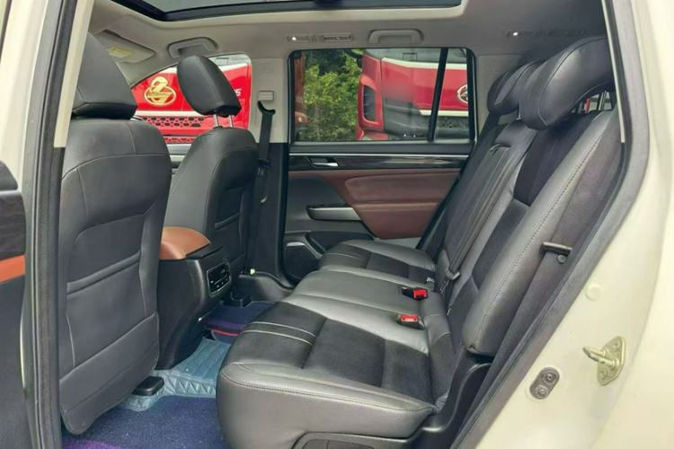 Used GAC Trumpchi GS8 2017 320T Two-Wheel Drive Luxury Smart Connectivity Version (7 Seats)