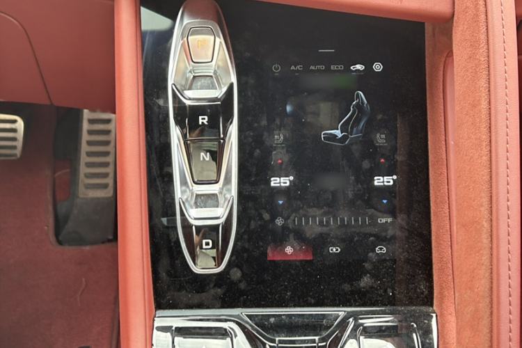 Used MG Cyberster 2024 520 km Legendary All-Wheel-Drive Red Canopy Version
