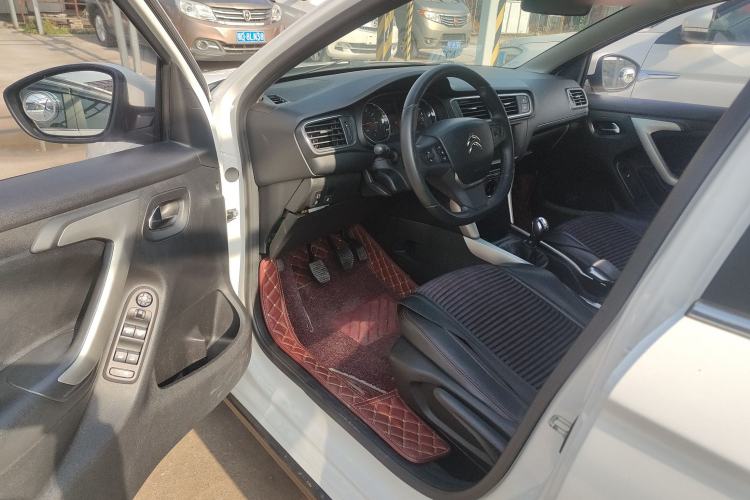 Used Citroen C3-XR 2015 1.6L Manual Pioneer Model