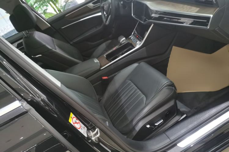 Used Audi A6L 2023 45 TFSI Prestige Elegant Edition
