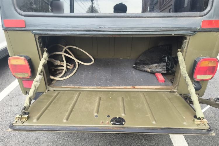 Used BAW 212 Classic 2016 2.0L Van Four-wheel Drive Luxury Version China IV
