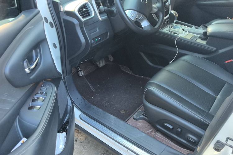 Used Nissan Murano 2021 2.5L XL Two-Wheel Drive Smart Connect Luxury Edition Driver Seat