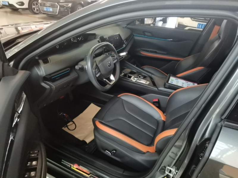 Used CHANGAN UNI-V 2023 1.5T Prestige Model — 14