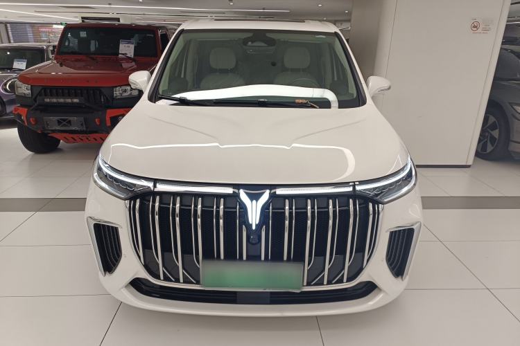 Used VOYAH Dream 2022 Low-Carbon Edition Dream+ Smart Enjoyment Package Front