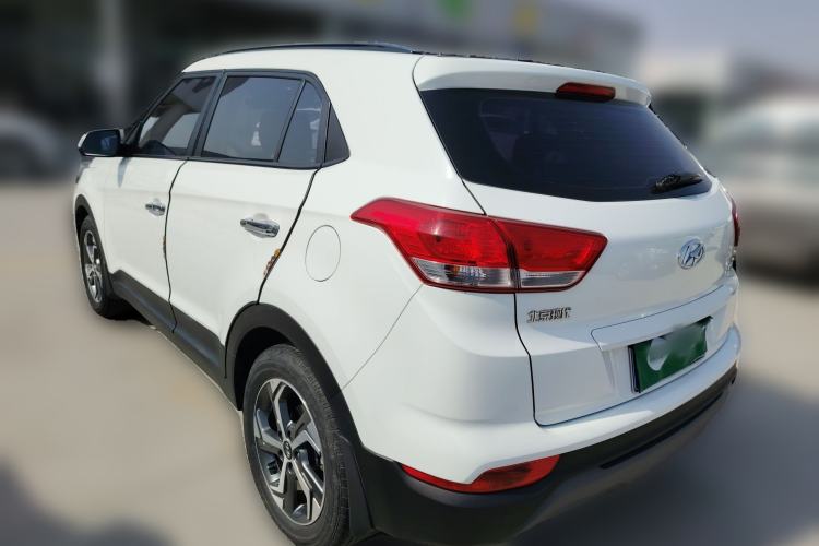 Used Hyundai ix25 2017 1.6L Automatic Smart Version Rear Left 45 Deg