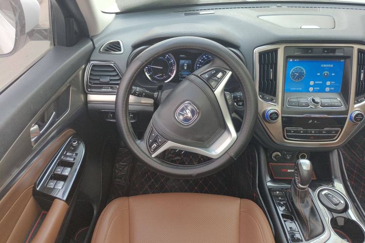 Used CHANGAN CS95 2017 2.0T Two-Wheel Drive Zhituo Edition Steering Wheel