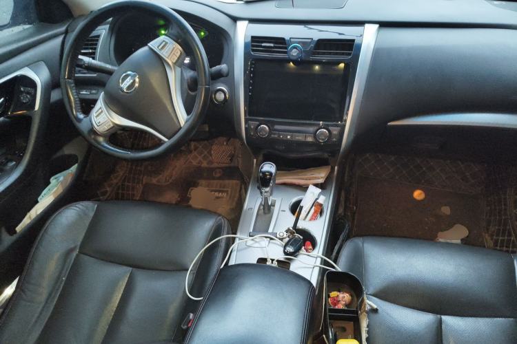 Used Nissan Teana 2016 2.0L XL Comfort Edition Center Console